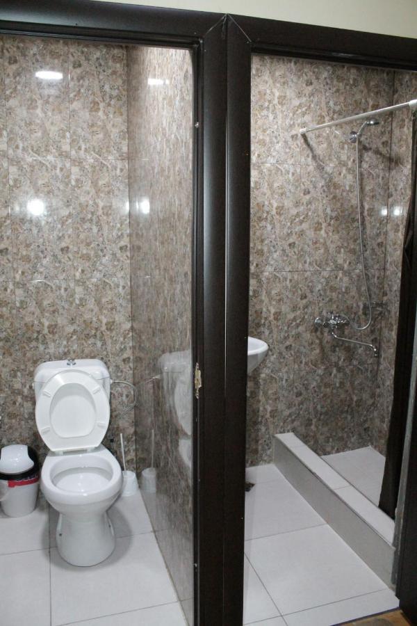 Tempus Hotel-Hostel Erywań Zewnętrze zdjęcie