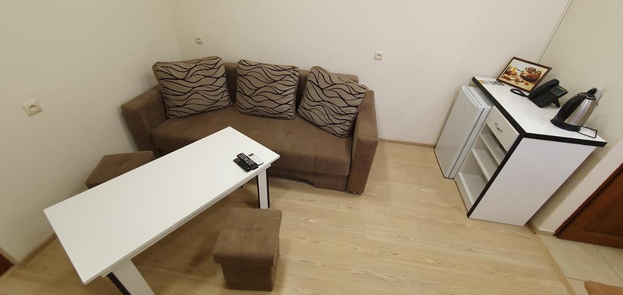 Tempus Hotel-Hostel Erywań Zewnętrze zdjęcie