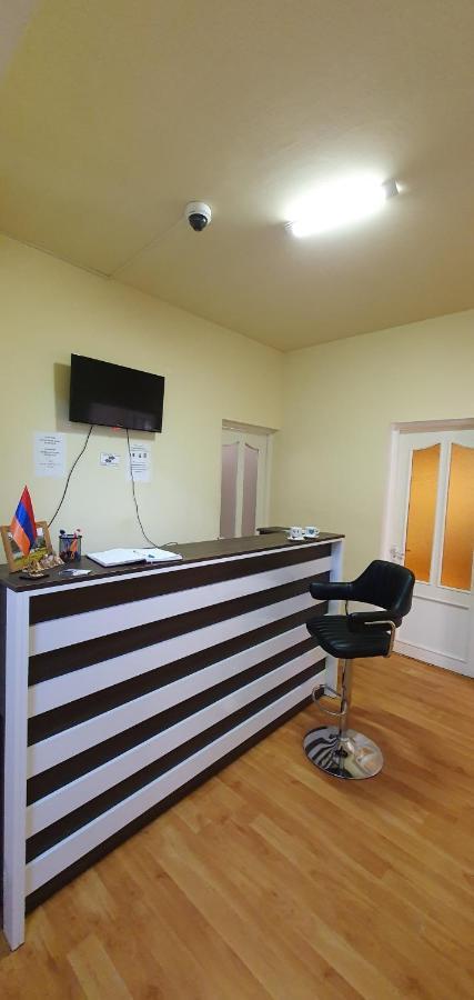 Tempus Hotel-Hostel Erywań Zewnętrze zdjęcie