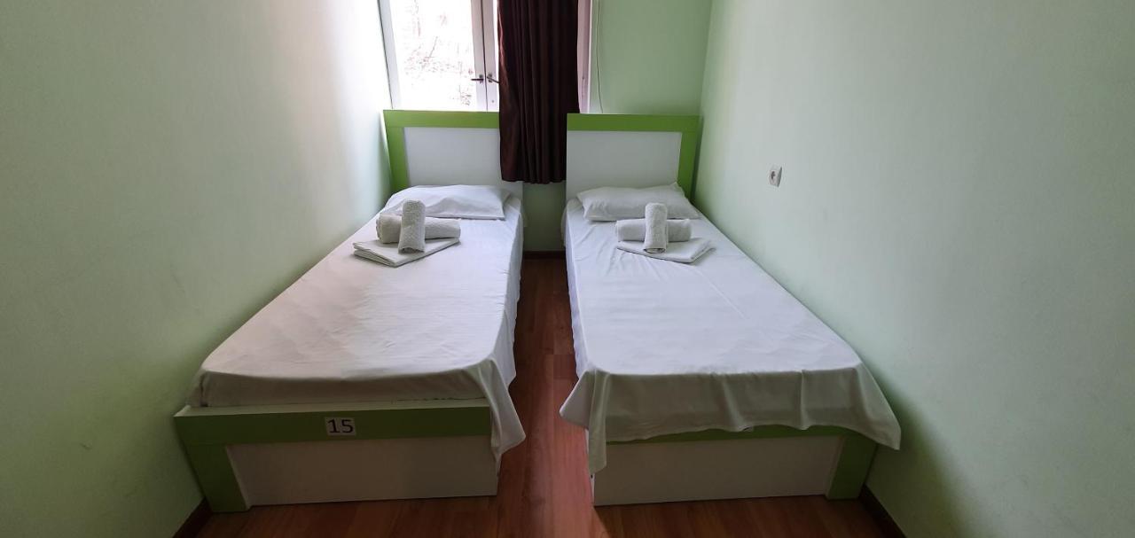 Tempus Hotel-Hostel Erywań Zewnętrze zdjęcie