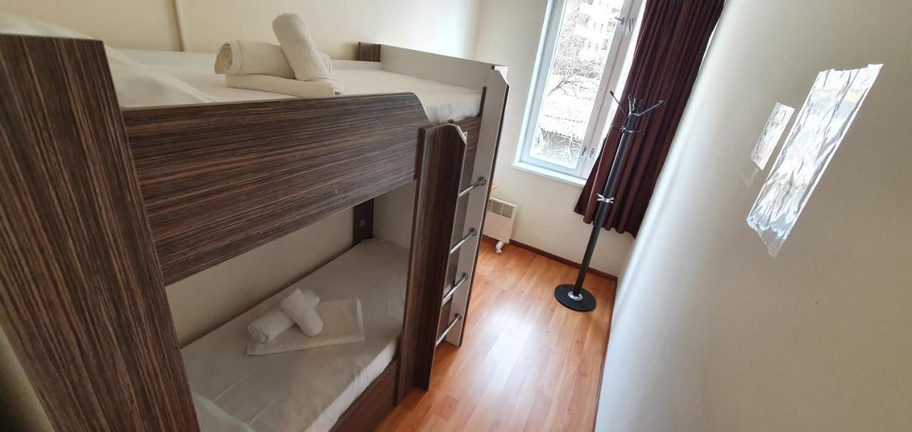 Tempus Hotel-Hostel Erywań Zewnętrze zdjęcie
